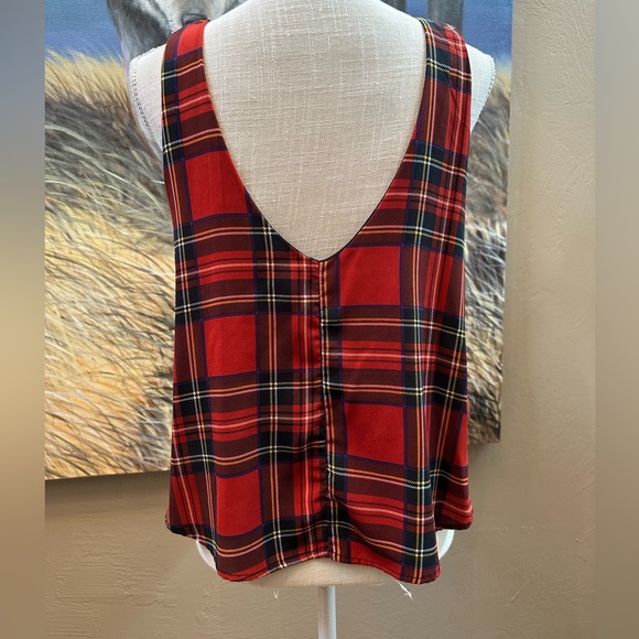 Lovely Day sz LG tartan plaid red and black sleeveless cropped top - Picture 4 of 7